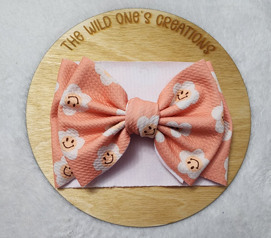 Peach Smiles Bow